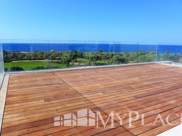 דירת גג יוקרתית עם נוף מלא לים 1