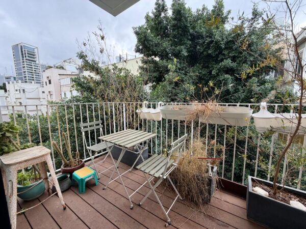 בבניין חדש בזמנהוף דירת 4 חד עם מחסן וחניה 6