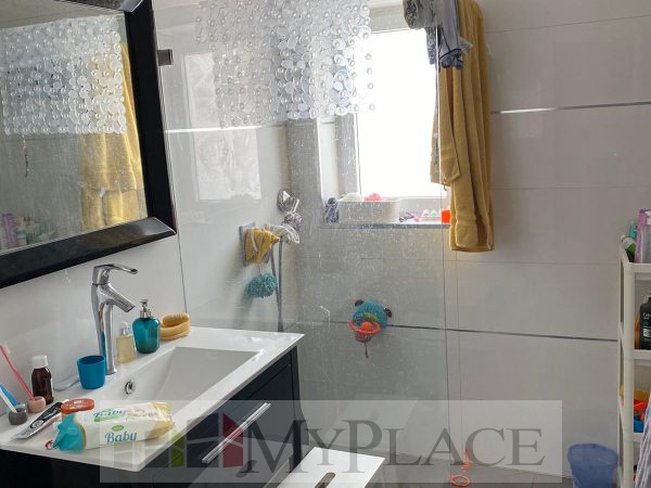 בלב העיר 3 חד משופצת עם מעלית 6