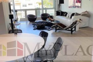 Renovated With A Lift And Parking