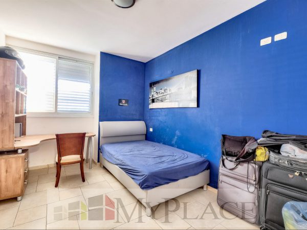 4 חדרים בקומה גבוהה עם מעלית וחניה 7