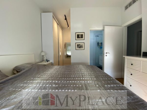 Big Renovated Apt W Lift and Parking 5