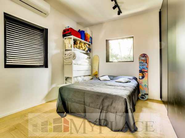 Gorgeous Renovated Apt In The Quiet Heart Of TLV 9