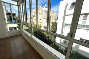 In Gordon A Stunning 3 Room Apartment