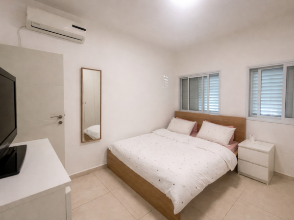 For Investment 3 Rooms In The Center 4