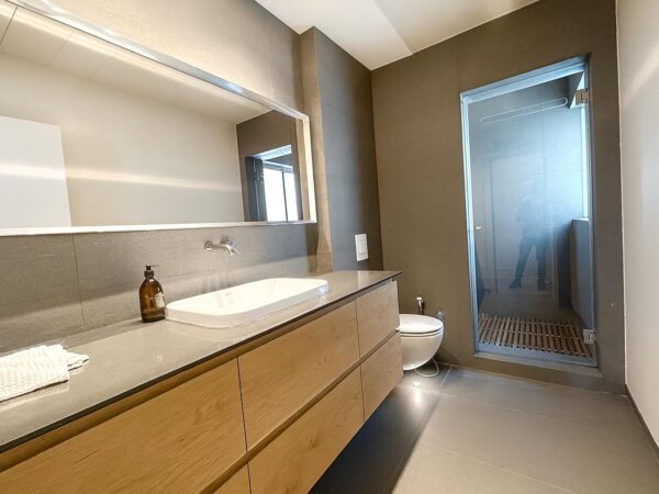 אדריכלית קסומה על גינת חיסין 8