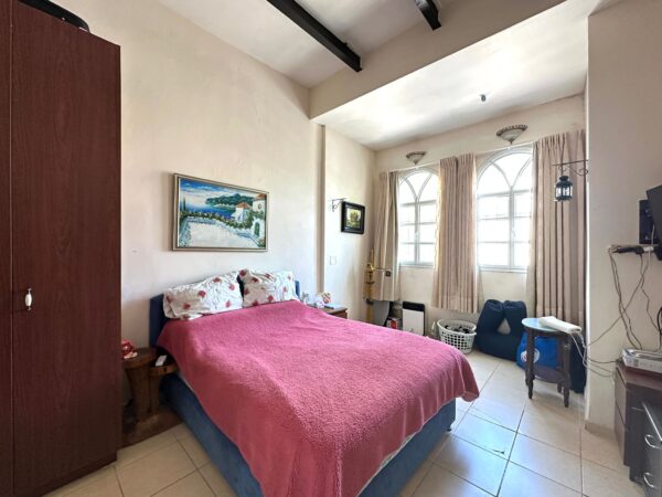 In Neve Tzedek A 6 Room Garden Apartment 6