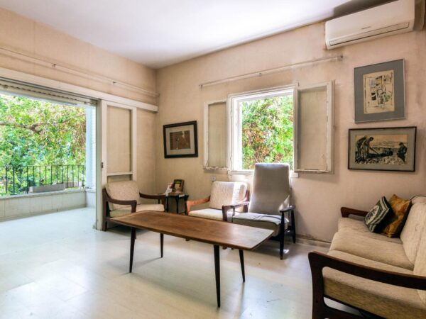 On Gorgeous ST In Old North Steps From The Park 1