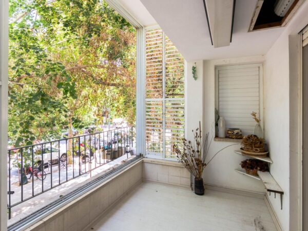 On Gorgeous ST In Old North Steps From The Park 5