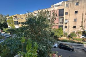 On Sderot Chen Pretty Quiet 3 Room