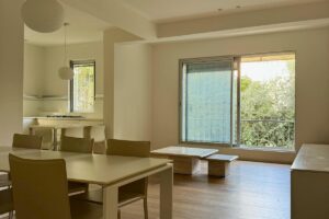 On Sderot Chen A 2.5 Room Renovated And Quiet