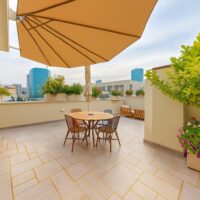 בהגלבוע המבוקש דירת גג מהממת עם חניה