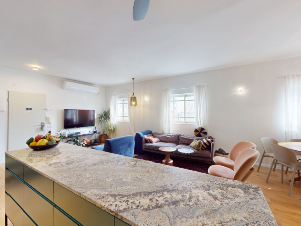 Appartement rooftop avec parking en plein cœur 2