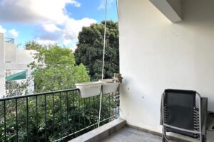 In The City Center A Renovated 2 Room Apt With Balcony
