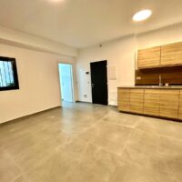 A New 3 Room Apt With Parking