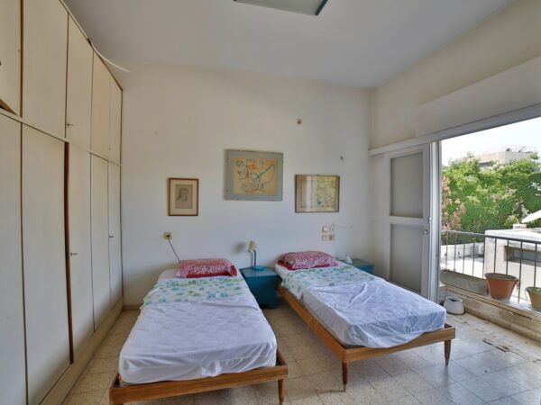 On Sderot Chen A Spacious Bright 3 Room 7