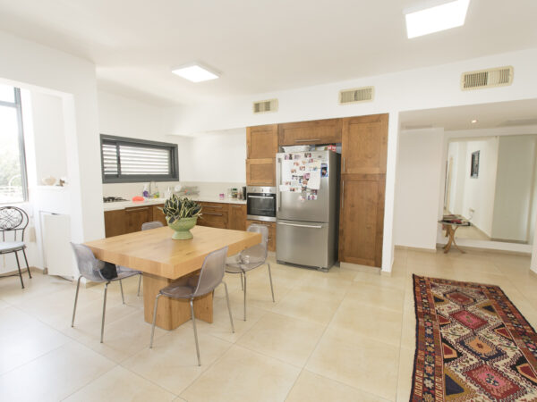 In The Heart Of The City A Renovated 4 Room Apt 3