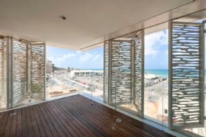 New Luxurious Project Steps From The Sea And Port