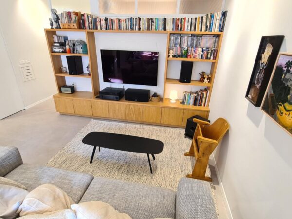 Dans une rue calme – Amsterdam, dans un immeuble rénové 3