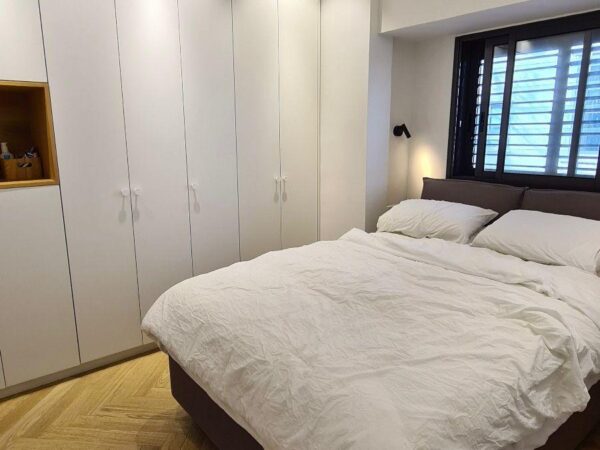 Dans une rue calme – Amsterdam, dans un immeuble rénové 7