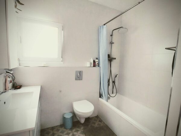 In Lev Hair On Rashi Renovated 4 Room 7
