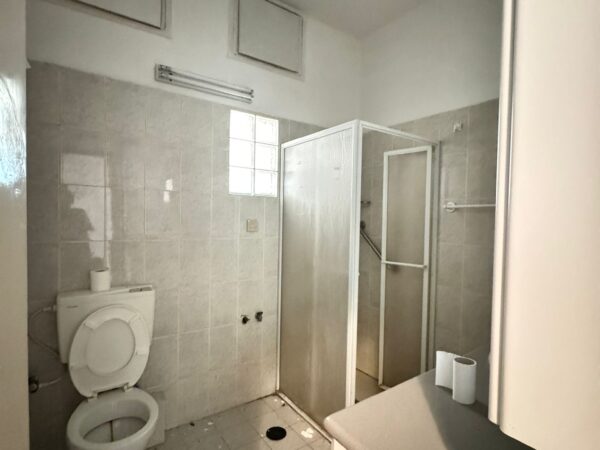 In Tlvs Old North 3 Room For Renovation 5