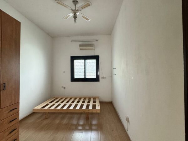 In Tlvs Old North 3 Room For Renovation 4