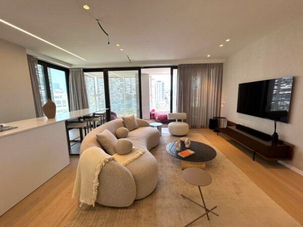 Luxury Living With A Sea View 3