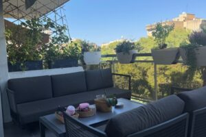 בשכונת בבלי השקטה 5 חד יפיפיה עם חניה