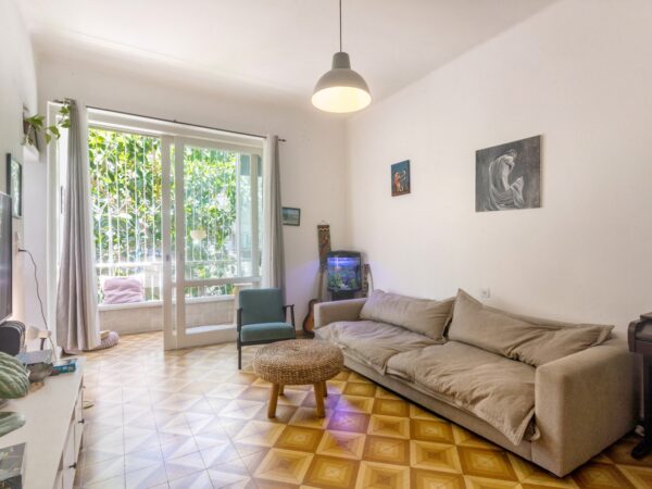 Charming And Quiet 3 Room Apt in Mane ST 1