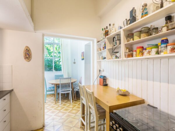 Charming And Quiet 3 Room Apt in Mane ST 3