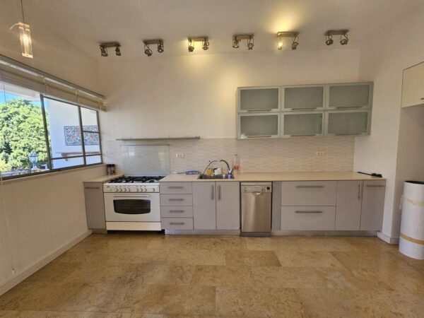 Jolie 4 pièces à quelques pas de la place Rabin 4