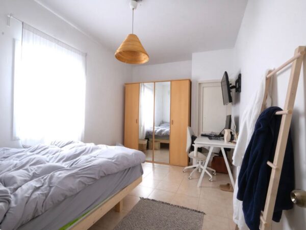 On A Quiet ST In The Old North 4 Room W Parking 5