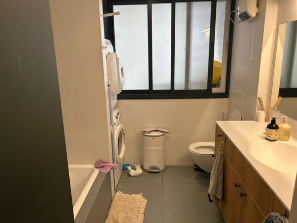 ברח בר כוכבא דירת 3 חד משופצת עם חניה 9