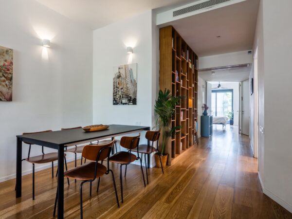 בריינס 4.5 חד מעוצבת אדריכלית עם חניה 5