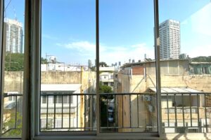 בשלמה המלך דירת 2 חד מקסימה עם מרפסת