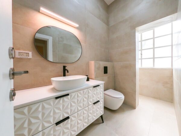 בשנקין האייקוני דירת 4 חד מעוצבת ושקטה 6