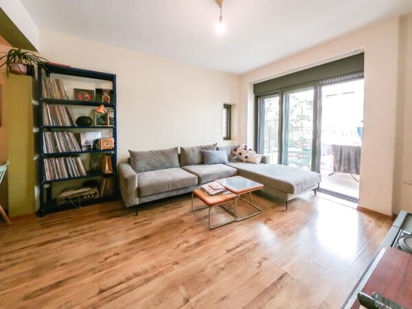 בבן אבי השקט דירת 3 חד מעוצבת וחניה 2