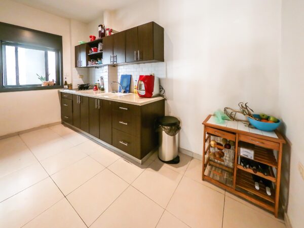 בבן אבי השקט דירת 3 חד מעוצבת וחניה 5