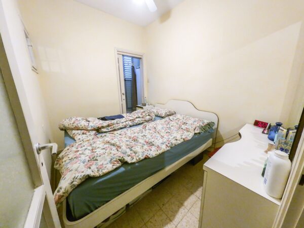 3 Room For Renovation In TLVs Old North 9