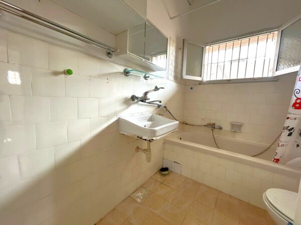 Shlomo Hamelech 2 pièces avec balcon 6