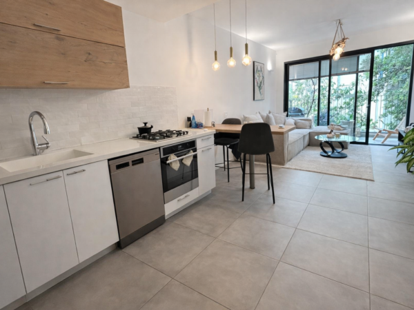 בשלמה המלך 3 חד חדשה עם מעלית וחניה 3