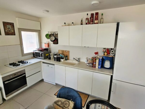 3 Room Apt With Elevator And Parking 3