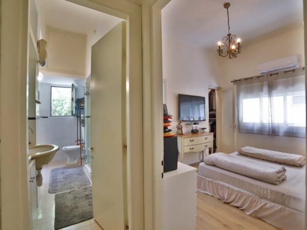 In Lev Hair Near HaBima Cute 3 Room 4