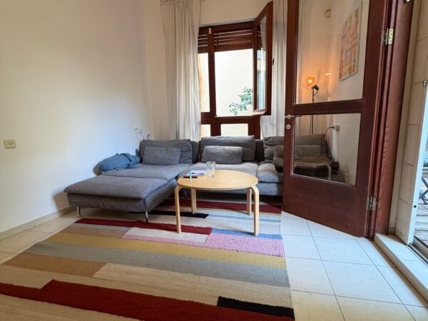 2 Room W Balcony On Gorgeous ST In Lev Hair 4