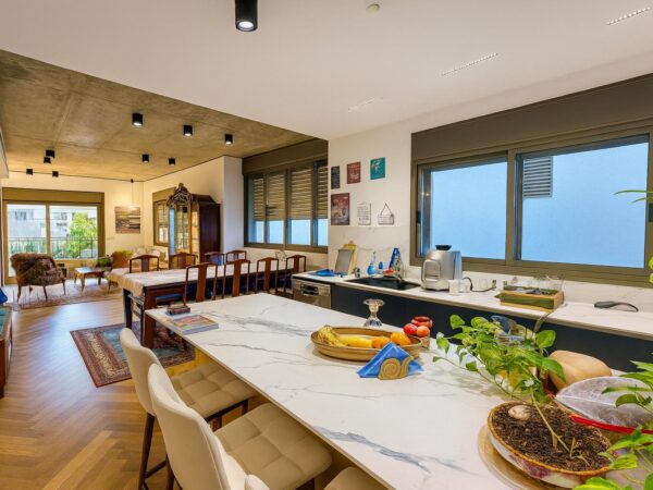 בהחשמונאים דירת 3 חד אדריכלית עם חניה 1