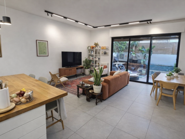 Appartement avec jardin à Lev Hair immeuble rénové 1