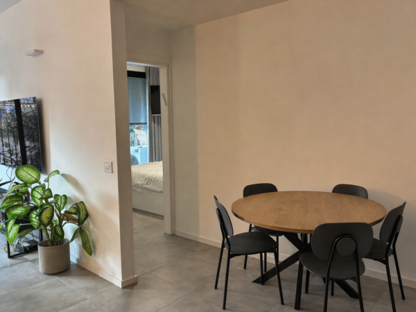 בשלמה המלך 3 חד חדשה עם מעלית וחניה 4