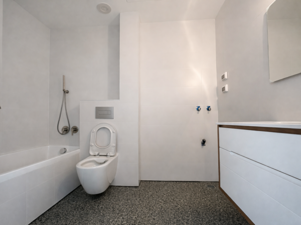 At Kikar HaMedina A New 4 Room Apt With Parking 6