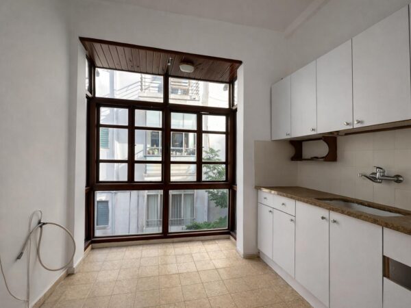 בהנביאים דירת 2 חד מקסימה עם חניה 4